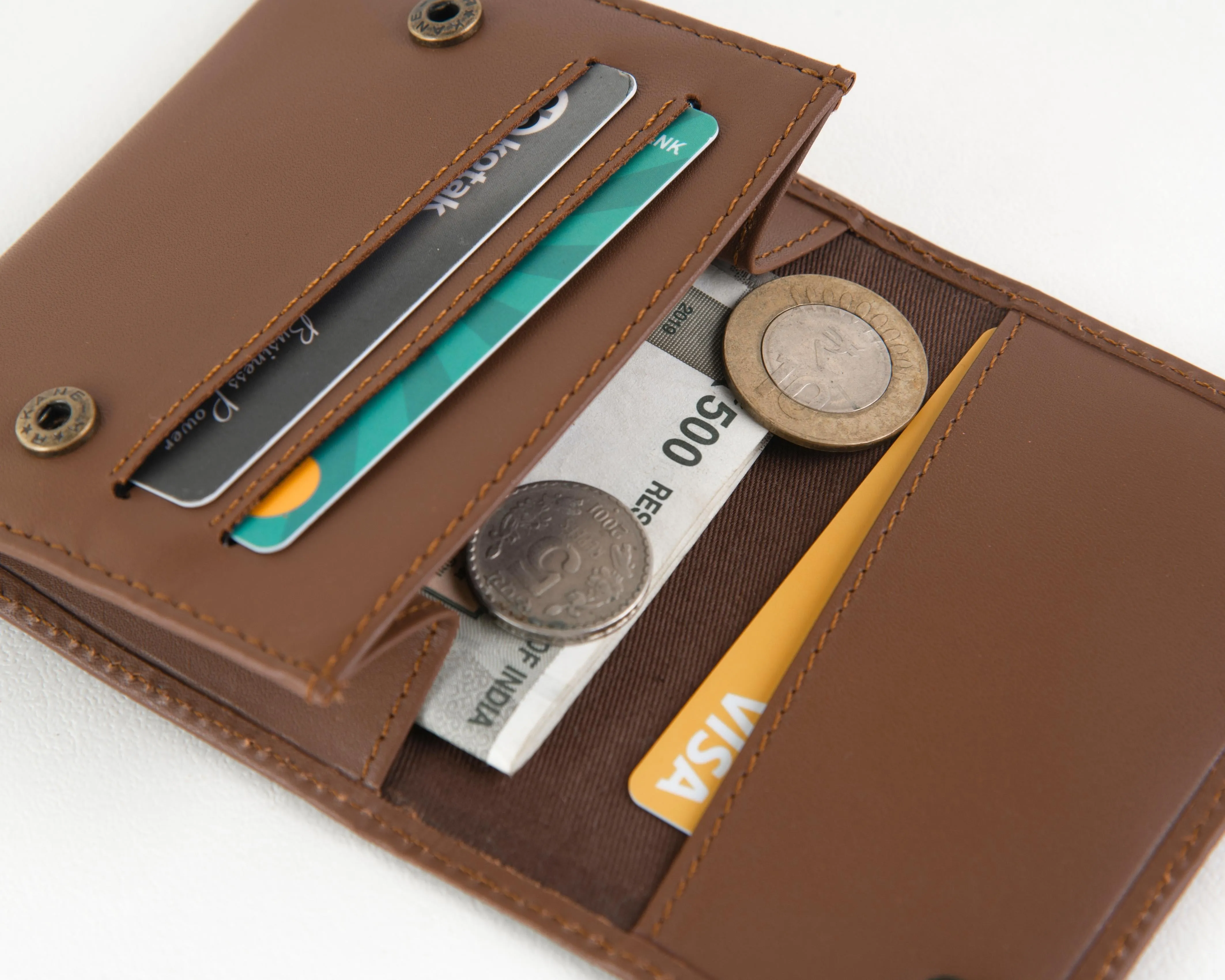 Discovery Wallet - Tan